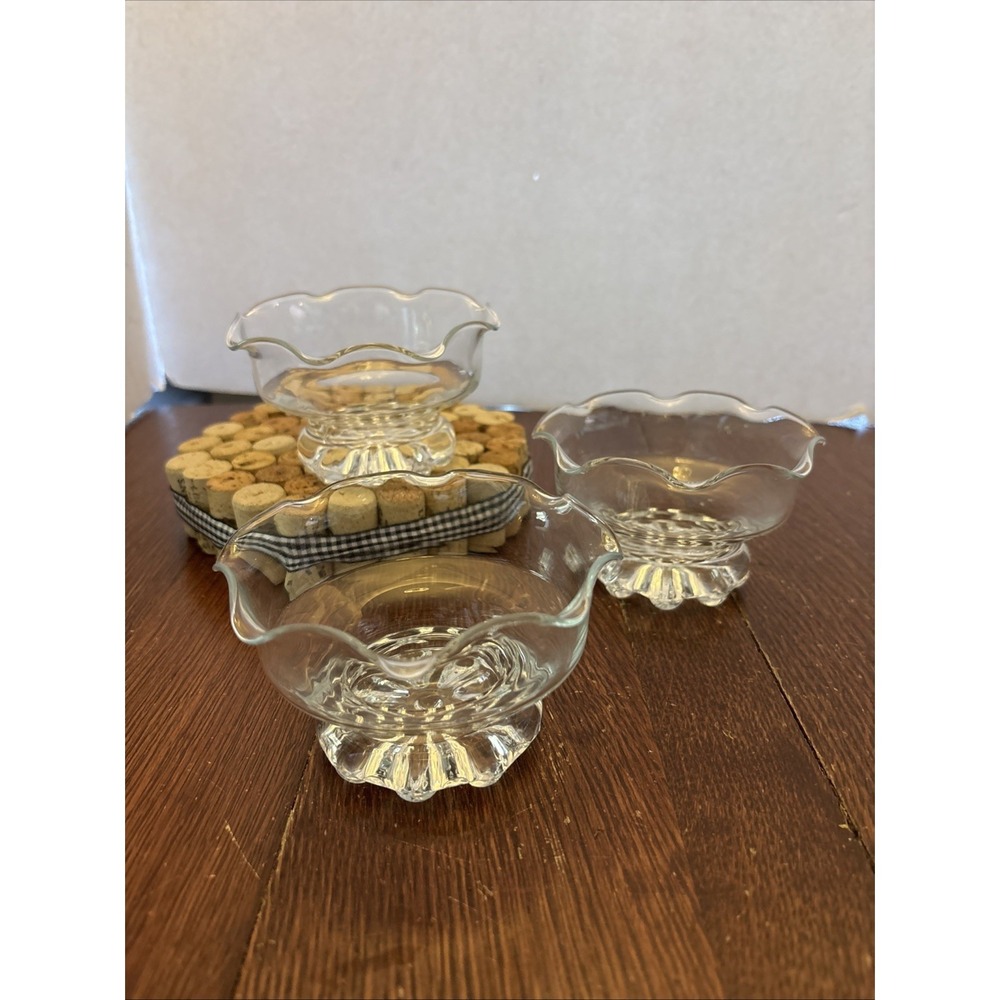 Set Of 3 Studio Nova Citadel Ruffled Rim Footed Dessert Bowls - 4.5 x 2.75"